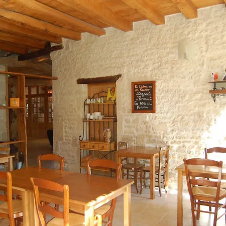 Hotel Du Donjon 3*