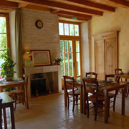 Du Donjon Hotel Aulnay (Charente-Maritime)