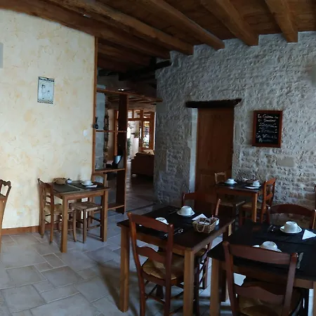 Du Donjon 3* Aulnay (Charente-Maritime)