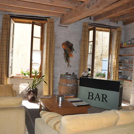 Du Donjon Hotel Aulnay (Charente-Maritime)