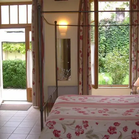 Hotel Du Donjon 3*