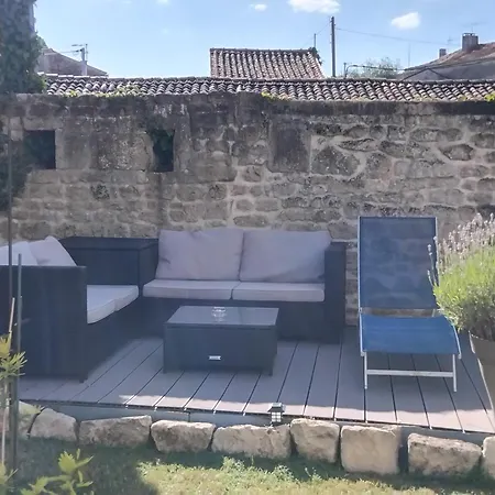 Du Donjon Hotel Aulnay (Charente-Maritime)
