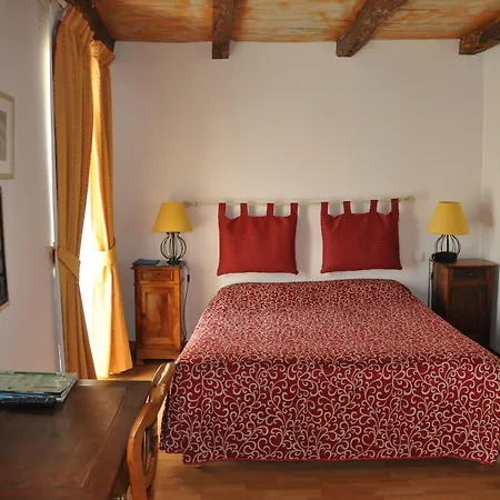 Hotel Du Donjon 3*