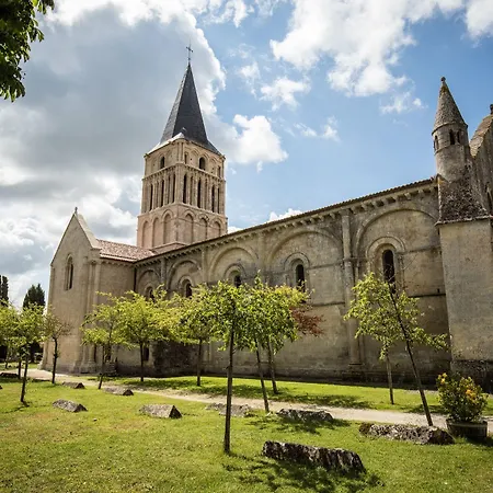 Du Donjon Hotel 3*