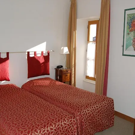 Hotel Du Donjon Aulnay (Charente-Maritime)