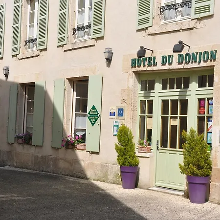 호텔 Du Donjon Aulnay (Charente-Maritime)