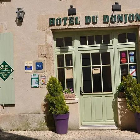 Du Donjon 호텔