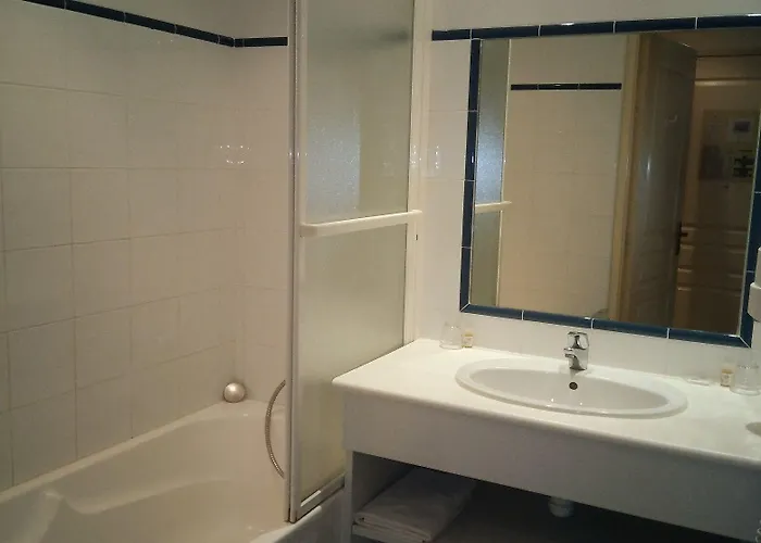 Du Donjon Hotel Aulnay (Charente-Maritime)