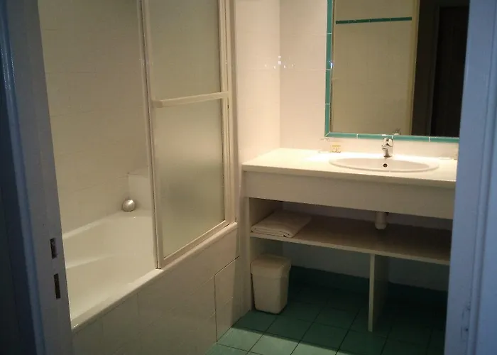 Du Donjon Hotel Aulnay (Charente-Maritime)